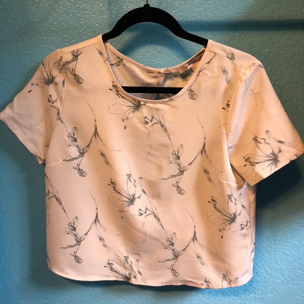 Pretty Flowers Crop Top🌺